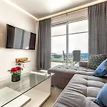 Ocean Garden With Seaview. Apartamento