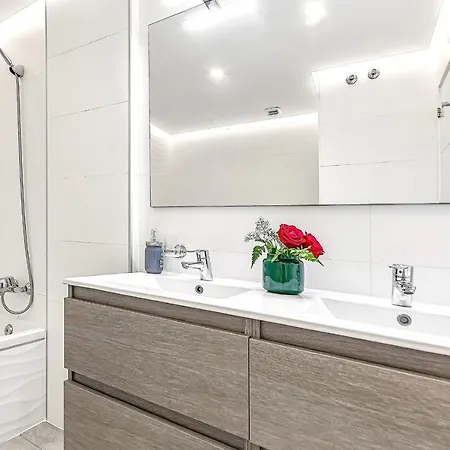 Apartament Ocean Garden With Seaview. *