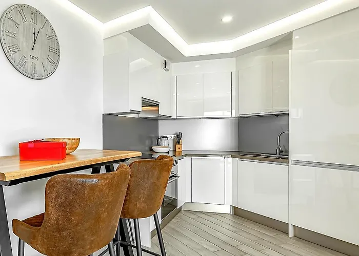 Ocean Garden With Seaview. Lägenhet